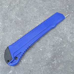 «Нож канцелярский в пластиковом корпусе, 18мм, 12 штук на блистере» - фото 2